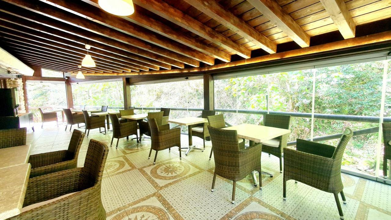 Hotel Rural La Tahona De Besnes 2*